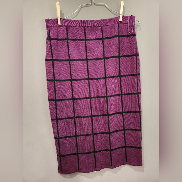 EUC Pina Rossi Wine/Black Windowpane Sweater Skirt Sz M - Picture 2 of 7